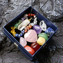 Load image into Gallery viewer, Colorful Irregular Natural Stone Set Gift Box